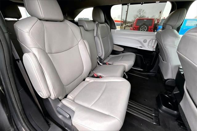 2025 Toyota SIENNA XLE XLE 7 Passenger