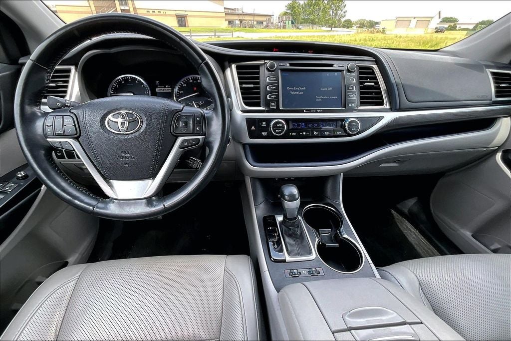 2017 Toyota Highlander Limited