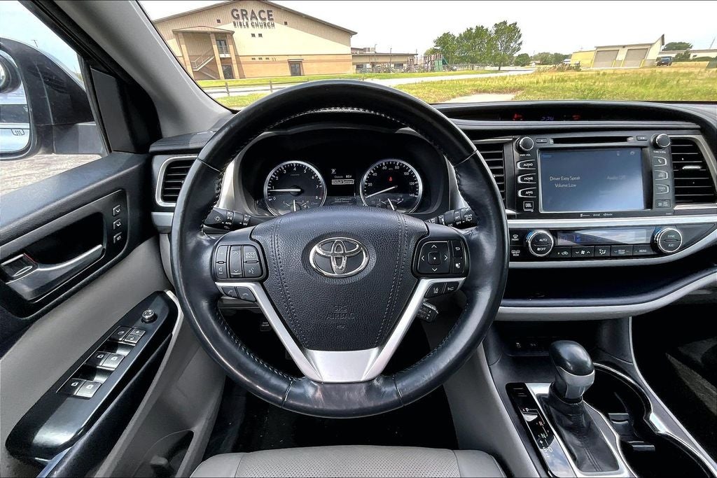 2017 Toyota Highlander Limited