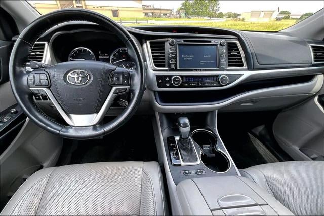 2017 Toyota Highlander Limited