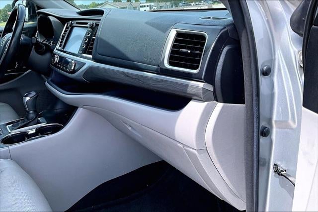 2017 Toyota Highlander Limited
