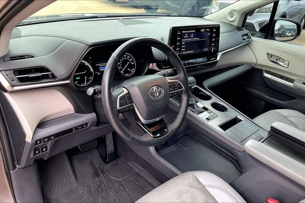 2021 Toyota SIENNA LIMITED Limited 7 Passenger