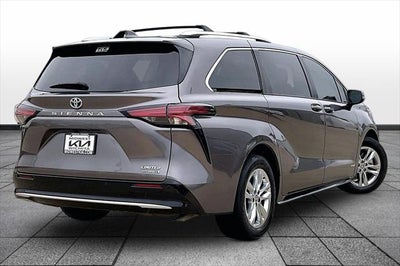 2021 Toyota SIENNA LIMITED Limited 7 Passenger