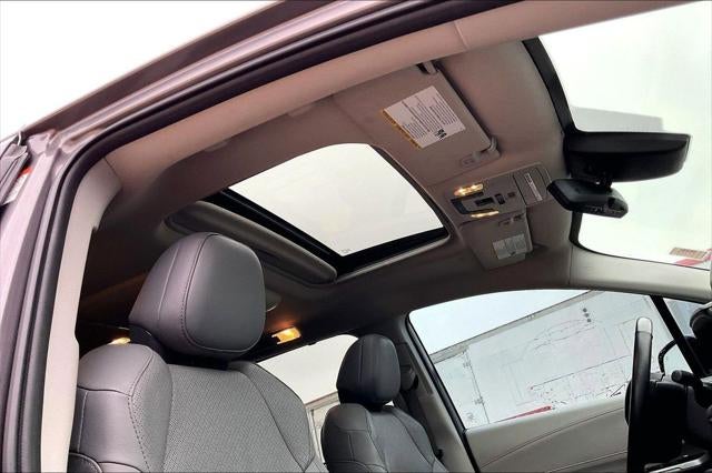 2021 Toyota SIENNA LIMITED Limited 7 Passenger