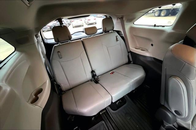 2021 Toyota SIENNA LIMITED Limited 7 Passenger