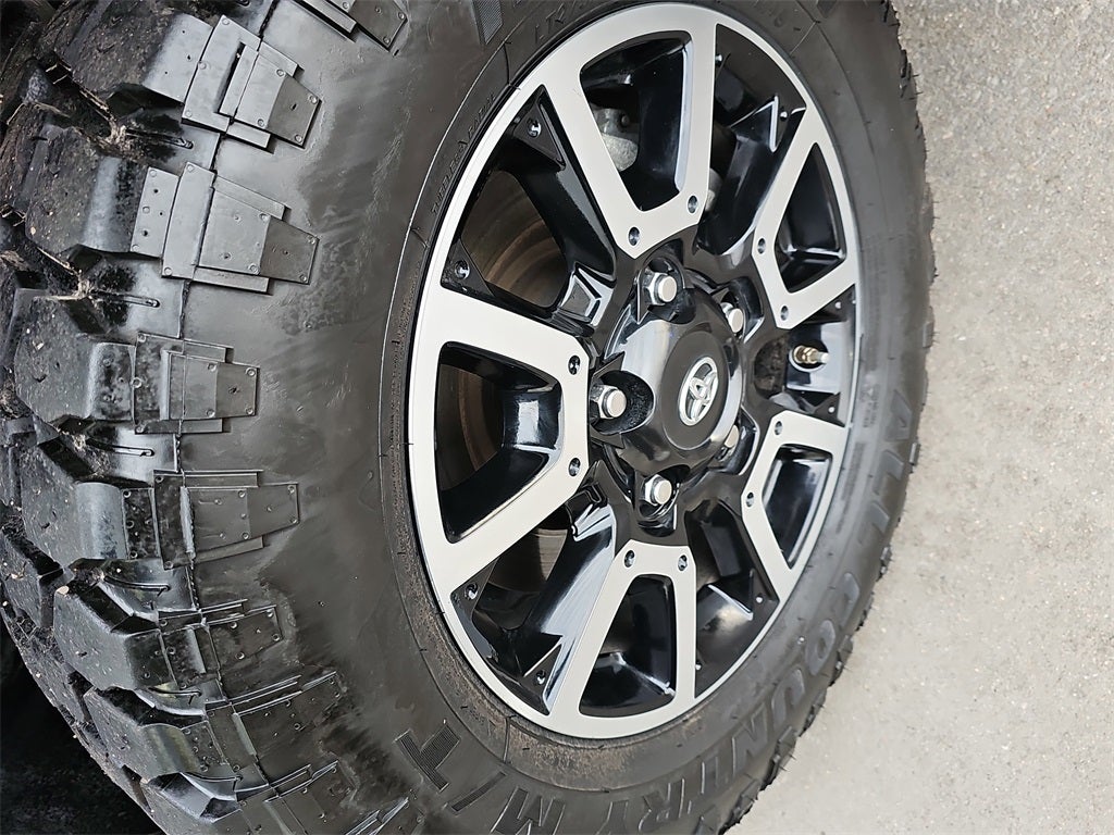 2019 Toyota TUNDRA 4X4 SR5