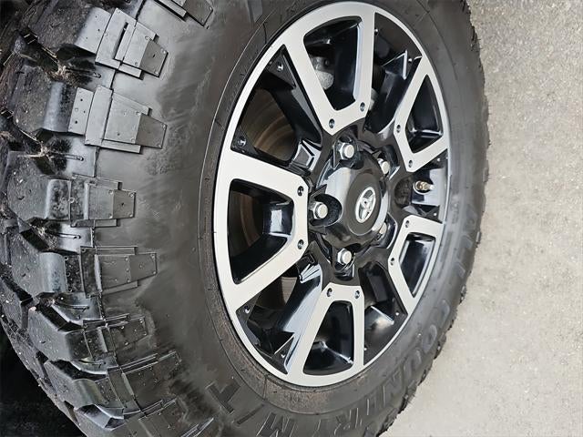 2019 Toyota TUNDRA 4X4 SR5