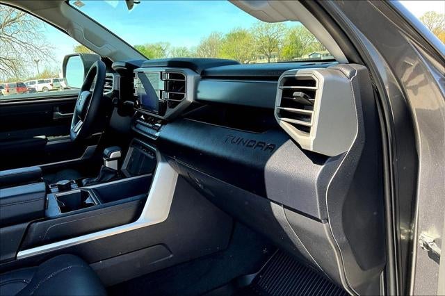 2024 Toyota TUNDRA 4X4 SR5