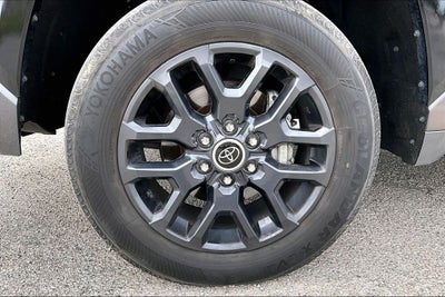 2022 Toyota TUNDRA HV 4X4 Platinum