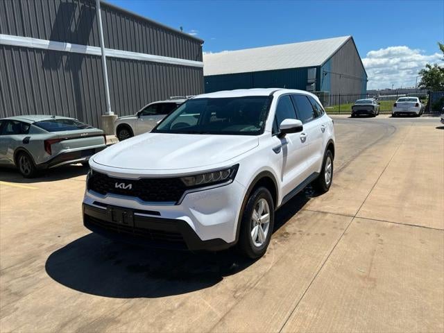 2022 Kia Sorento LX
