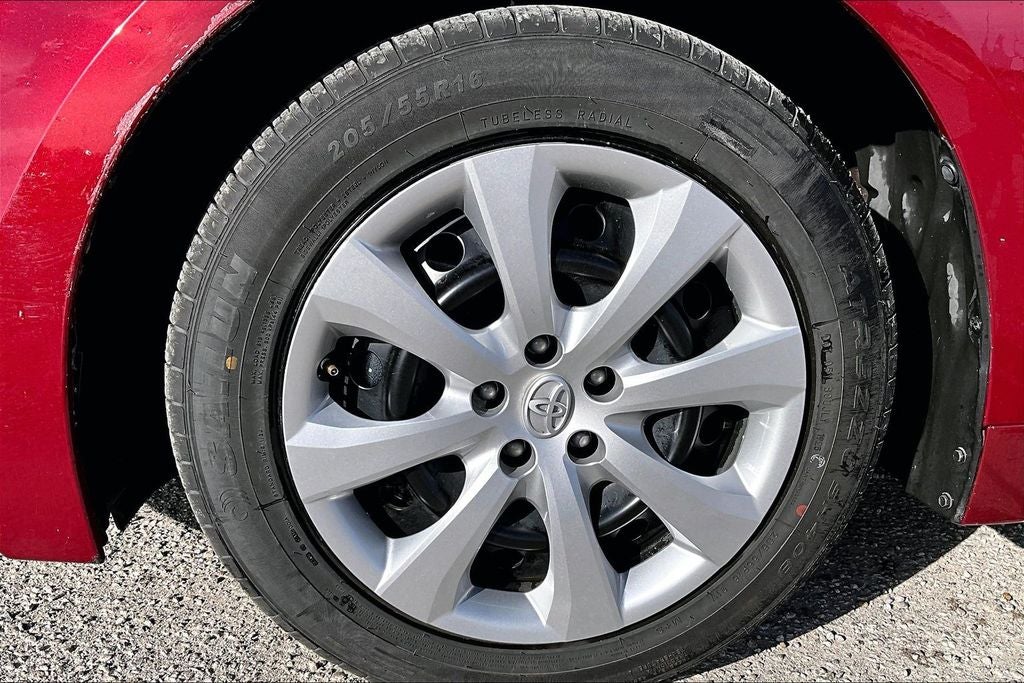 2025 Toyota COROLLA LE