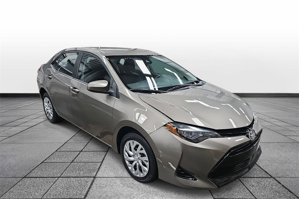 2017 Toyota COROLLA LE