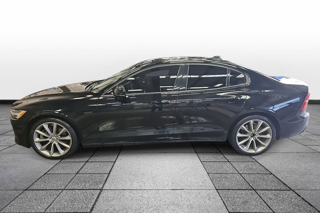 2021 Volvo S60 T6 Momentum
