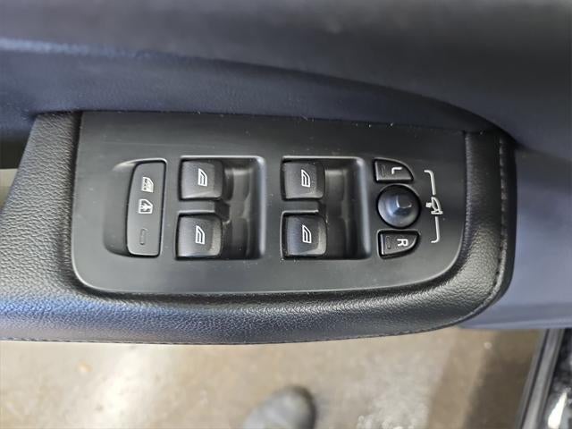 2021 Volvo S60 T6 Momentum