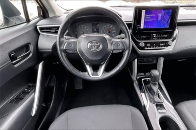 2025 Toyota Corolla Cross LE