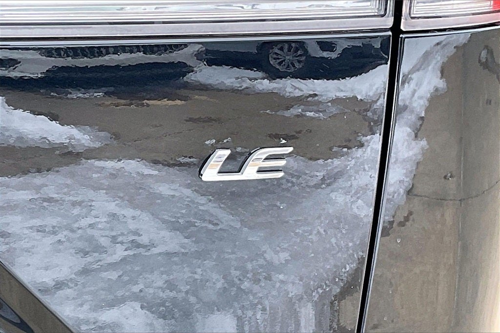 2025 Toyota Corolla Cross LE