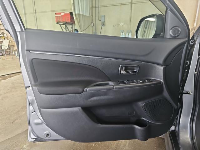 2024 Mitsubishi Outlander Sport ES