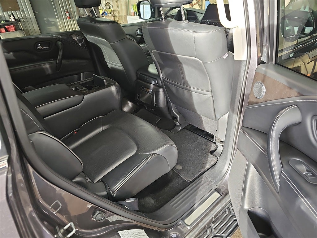 2024 INFINITI QX80 LUXE