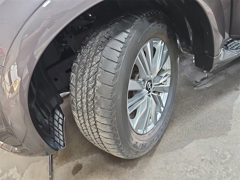 2024 INFINITI QX80 LUXE