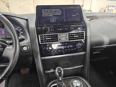 2024 INFINITI QX80 LUXE