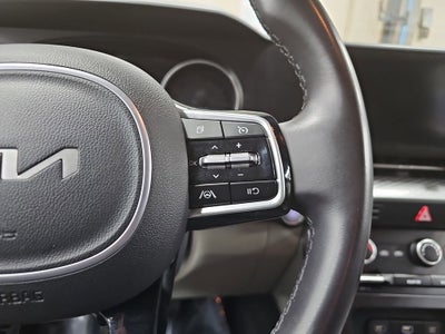 2024 Kia Carnival LX