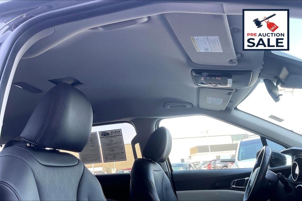 2024 Kia Carnival EX