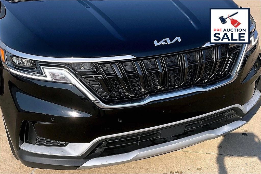 2024 Kia Carnival EX