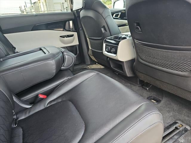 2022 Kia Carnival SX