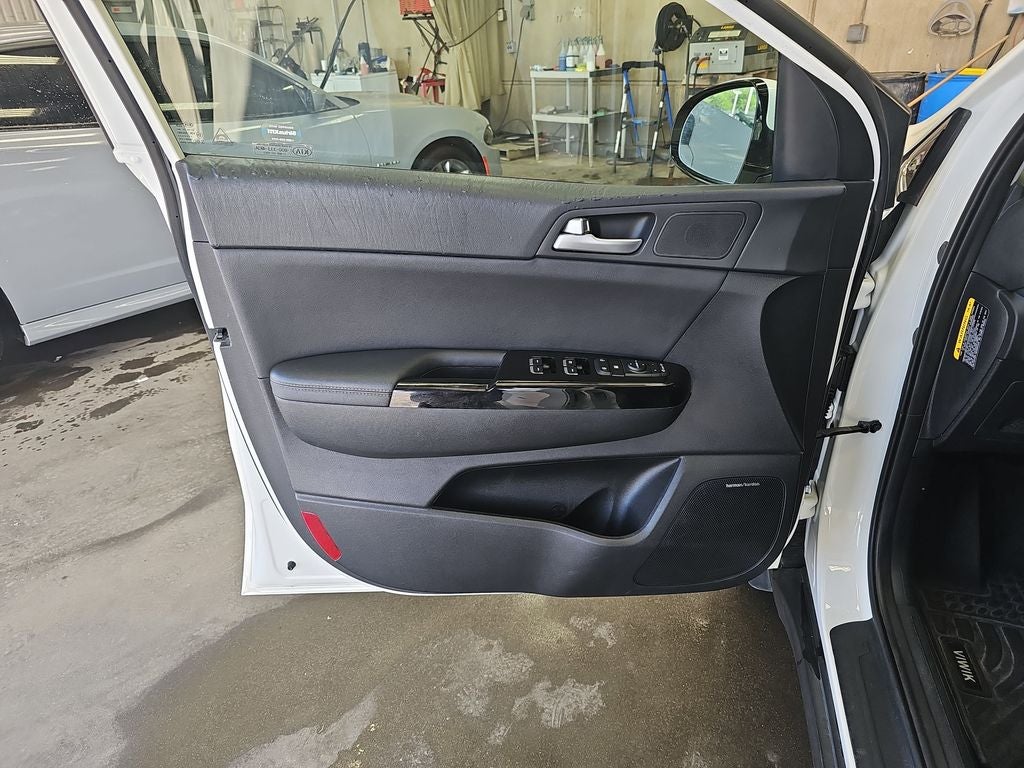 2022 Kia Sportage EX