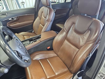 2022 Volvo XC90 T6 Inscription