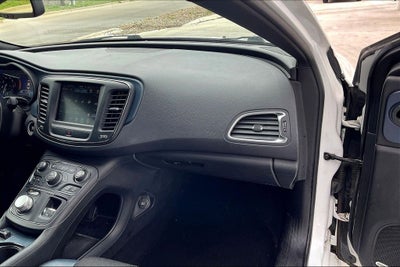 2015 Chrysler 200 S
