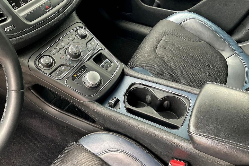 2015 Chrysler 200 S