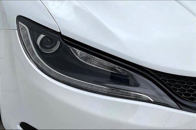 2015 Chrysler 200 S