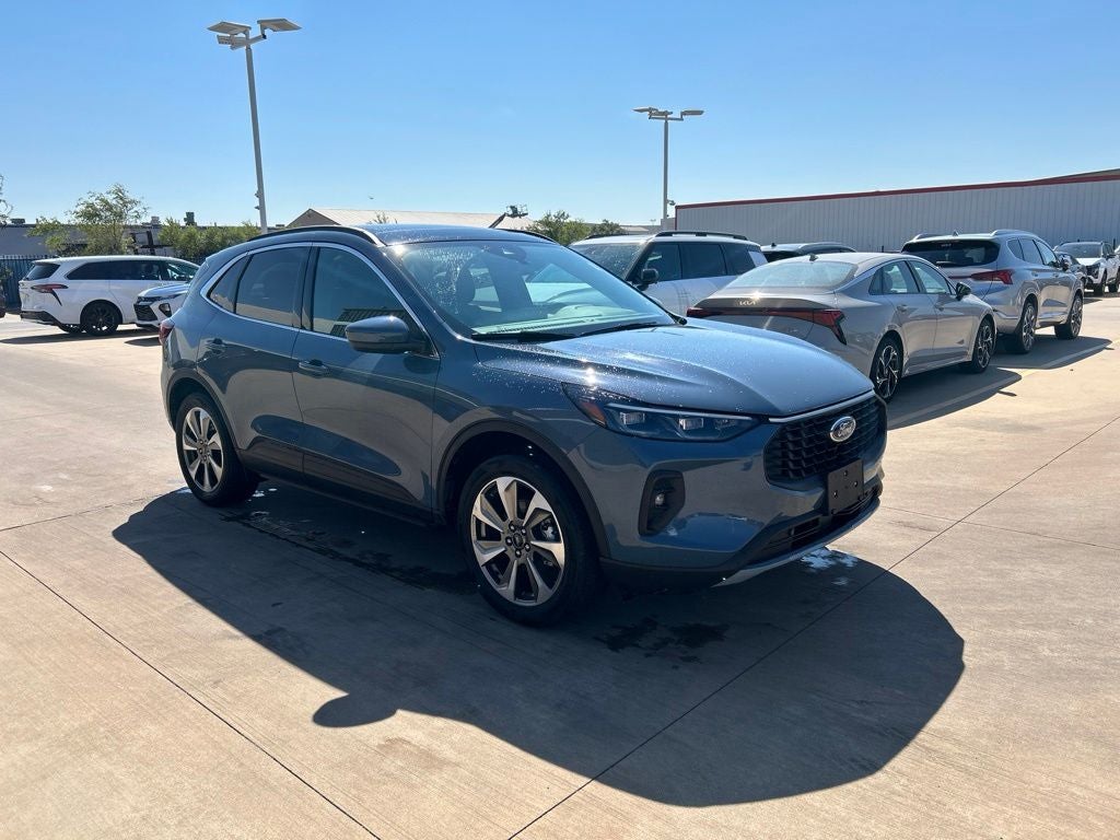 2025 Ford Escape Platinum