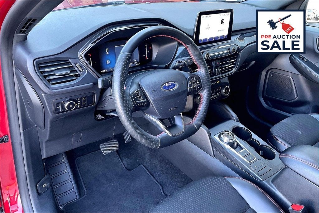 2025 Ford Escape ST-Line Select