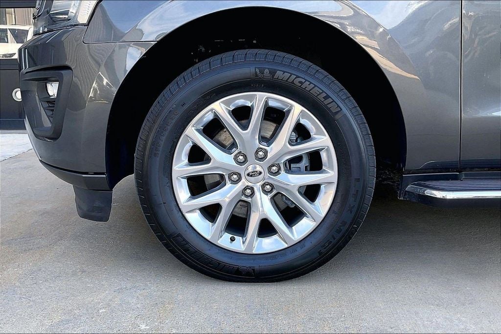 2021 Ford Expedition Max XLT