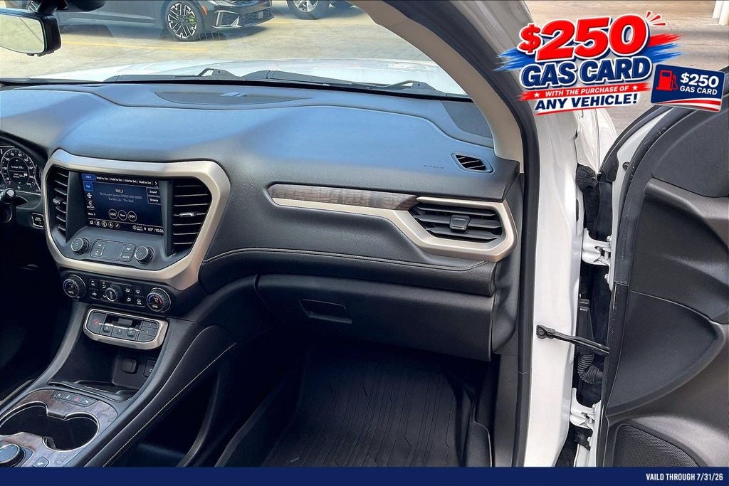 2022 GMC Acadia Denali