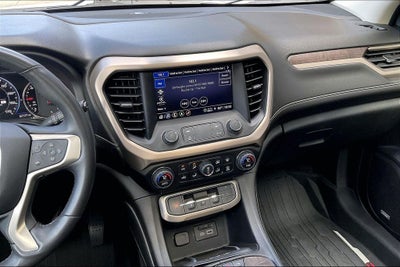 2022 GMC Acadia Denali