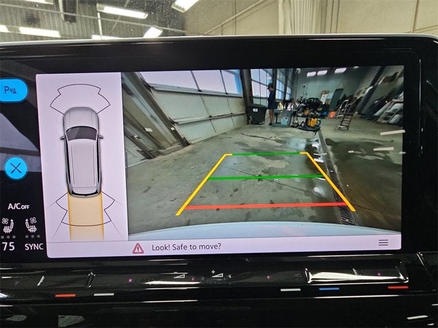 2025 Volkswagen Atlas 2.0T SE w/Technology