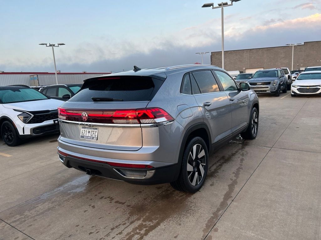 2026 Volkswagen Atlas Cross Sport SE w/Technology