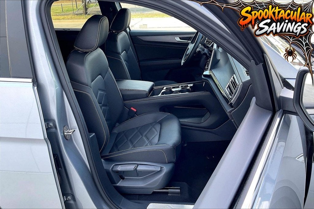 2026 Volkswagen Atlas Cross Sport SE w/Technology