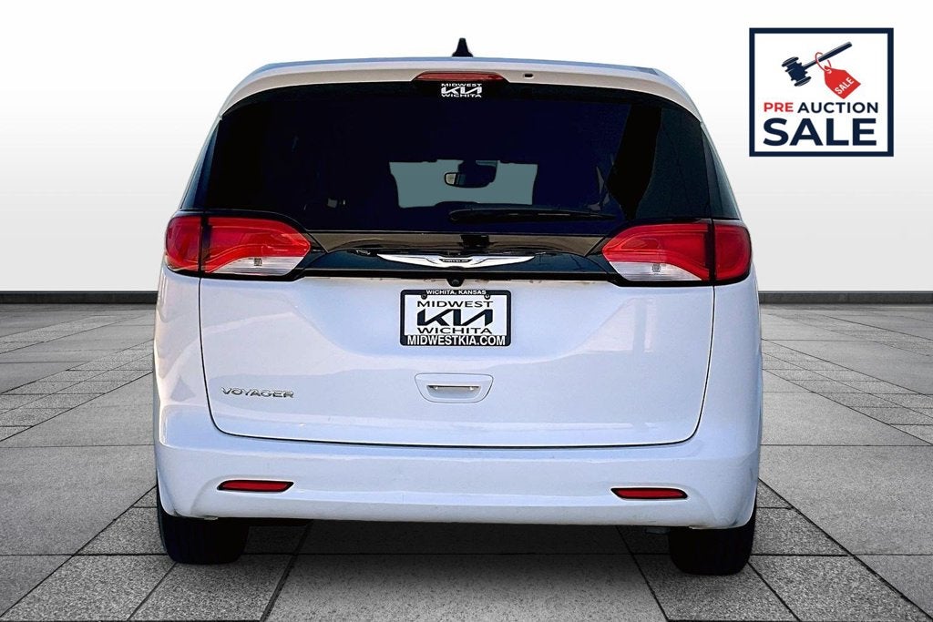 2023 Chrysler Voyager LX