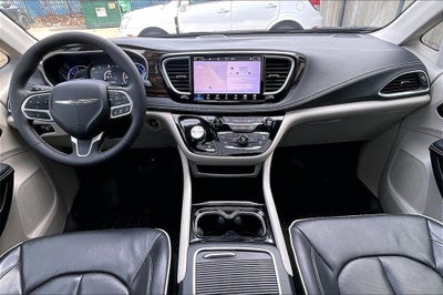 2023 Chrysler Pacifica Hybrid Limited