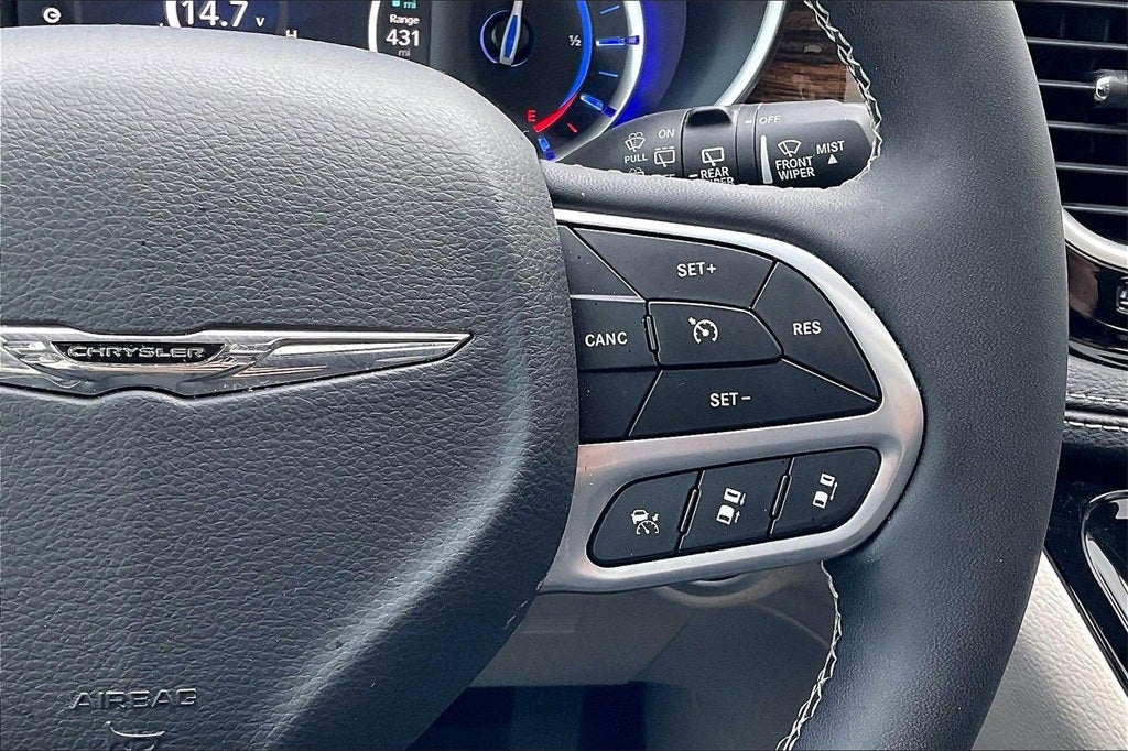 2023 Chrysler Pacifica Hybrid Limited