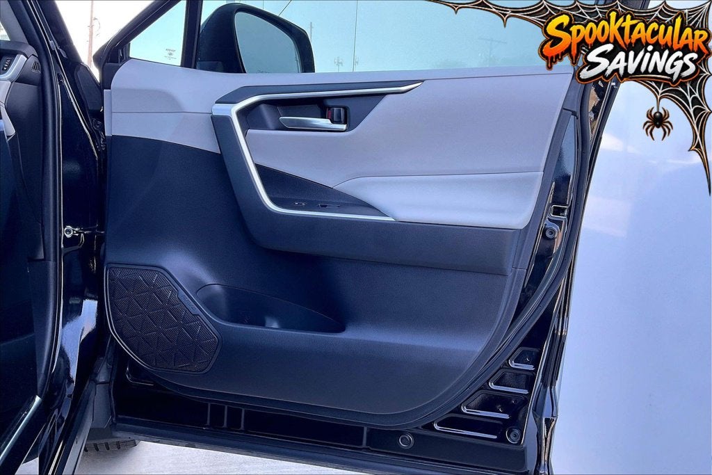 2019 Toyota RAV4 Hybrid XLE