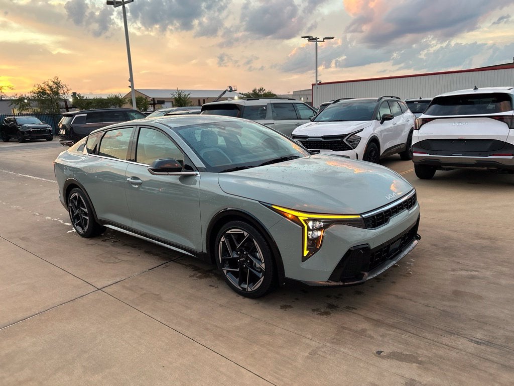 2026 Kia K4 GT-Line