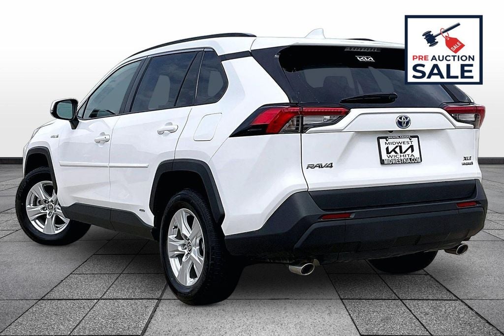 2021 Toyota RAV4 Hybrid XLE