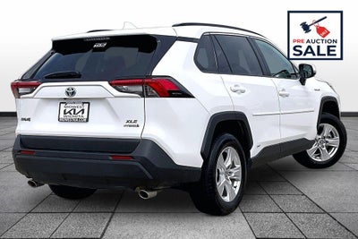 2021 Toyota RAV4 Hybrid XLE