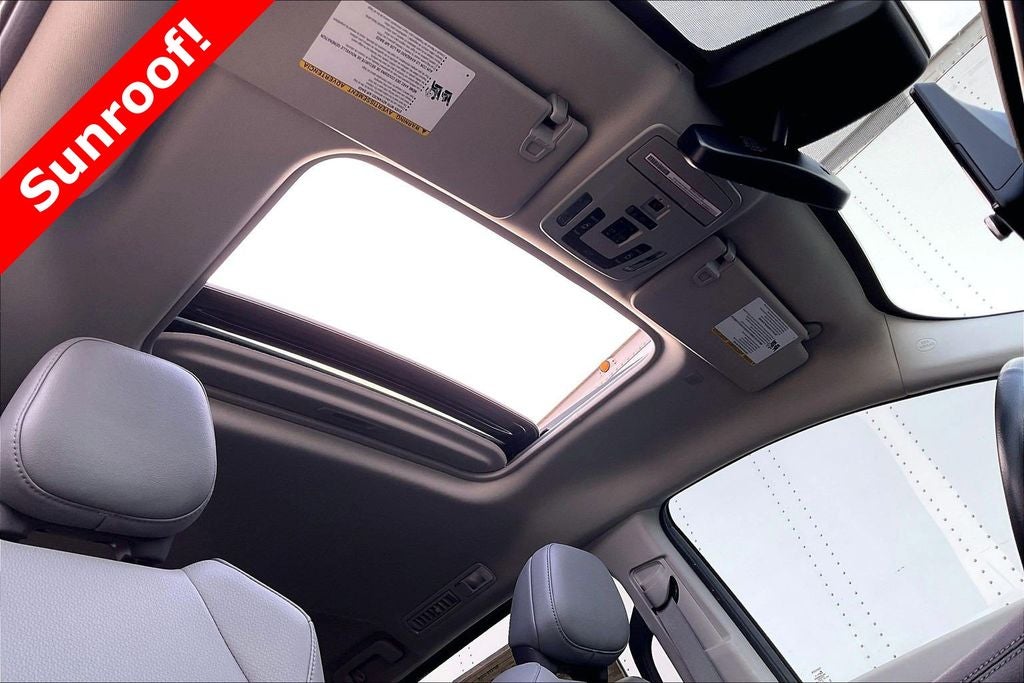 2022 Toyota Sienna XLE 8 Passenger