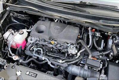 2022 Toyota Sienna XLE 8 Passenger